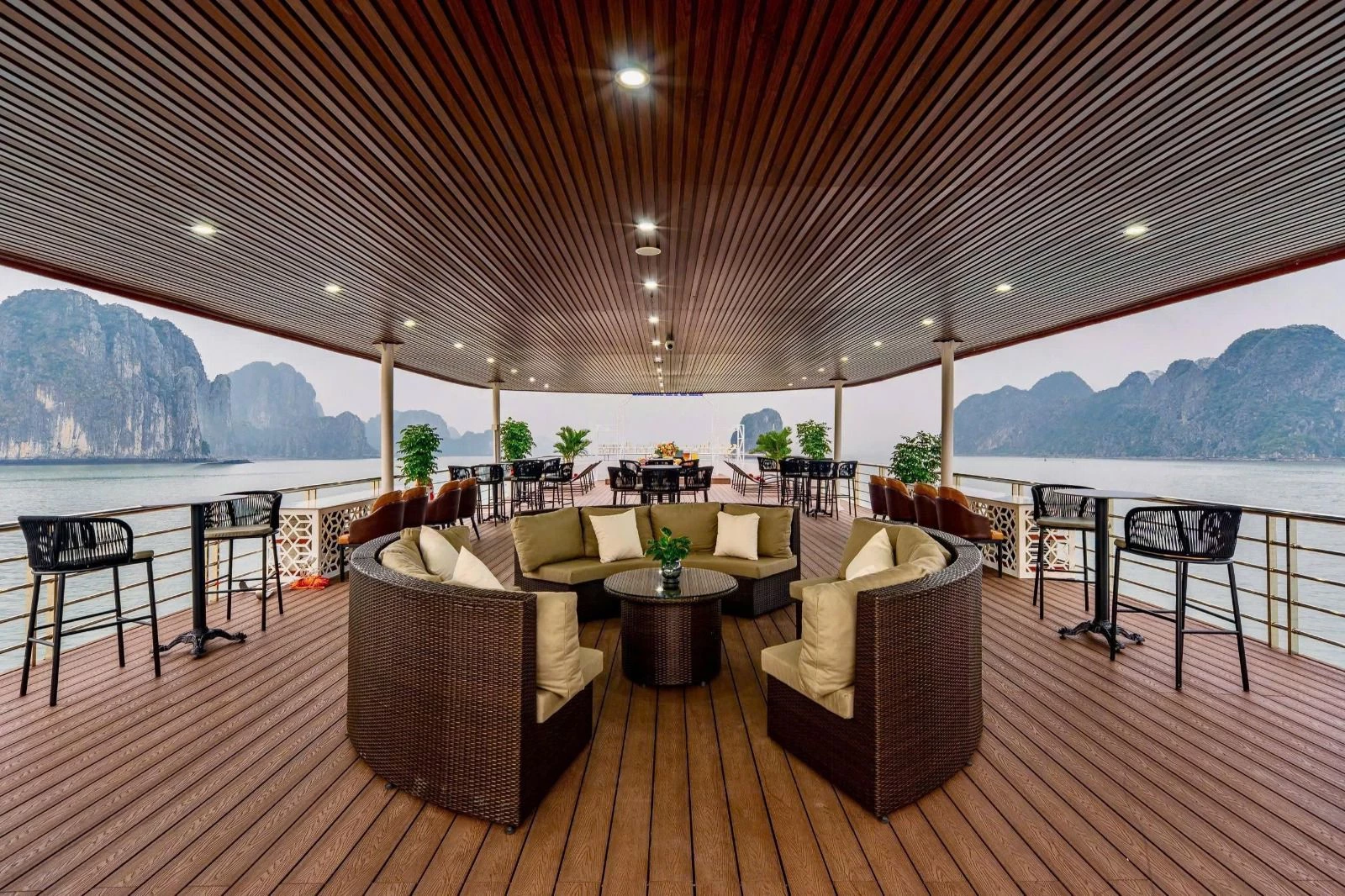 🚢 Diamond Era Cruise 5★ — Люкс в бухте Халонг — фото 10